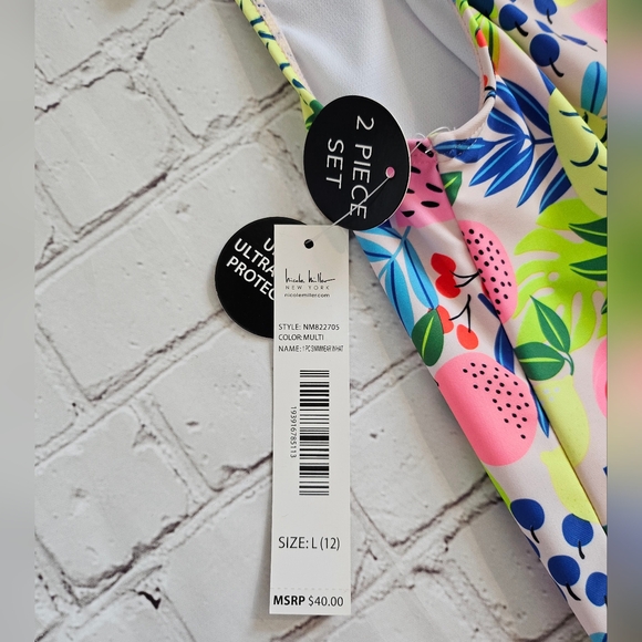 Nicole Miller Girls Fruit Swimsuit & Sun Hat - Picture 4 of 7